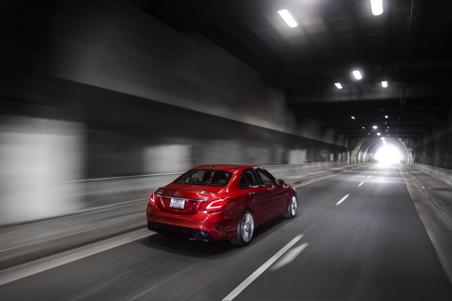  Mercedes-AMG C63 S (W205) 2018 года  (NA) (фото 35 из 40)